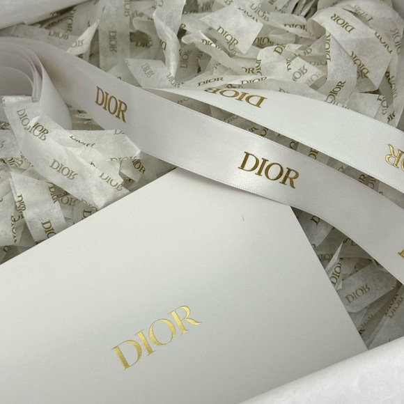 Dior White Empty Gift Box with ribbon - Picture 5 of 7